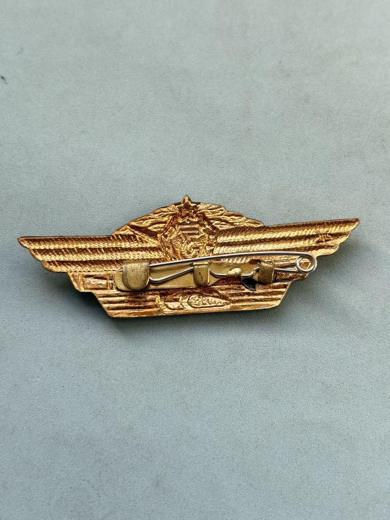 盛世勋华——号角文化勋章邮票专场拍卖第292期 苏联军官三级技能证章