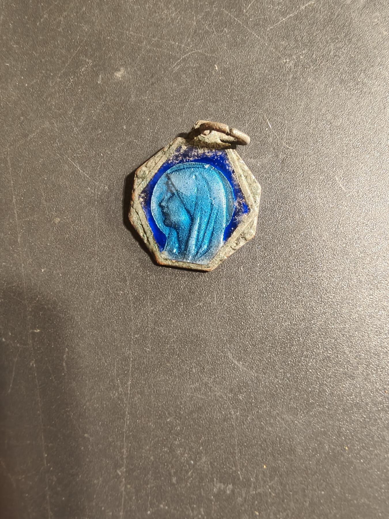 老王徽章第168期 法国天主教会纪念章