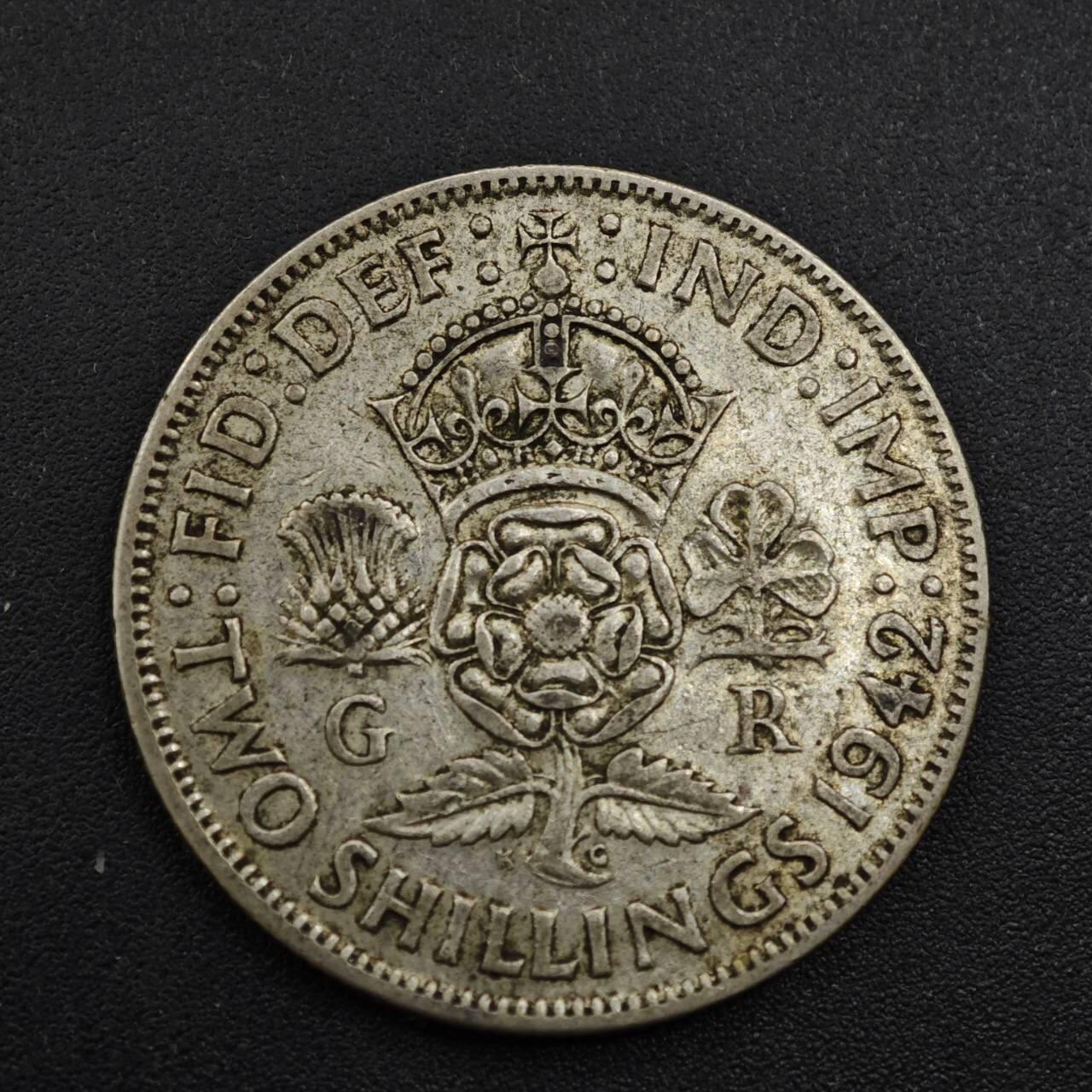 【淘币小摊】实时拍第八百一十八拍   散币小银币场   满百包邮可预留二周 每周一统一发货   英国1942年乔治六世2先令银币