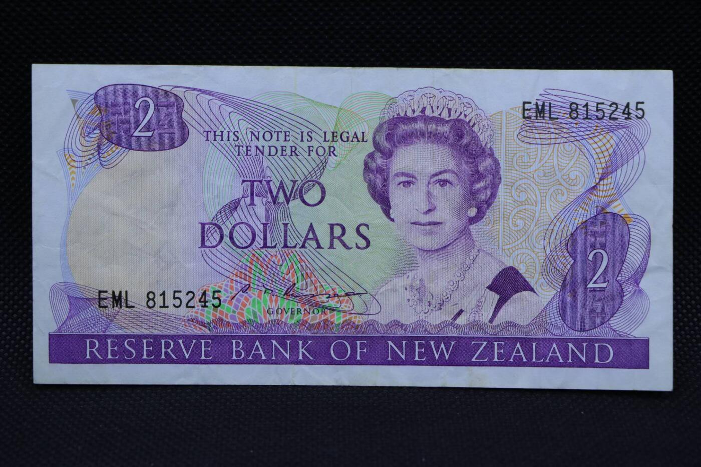 【淘币小摊】限时拍第八百二十一拍  纸币场  满百包邮可预留两周  周一统一发货   新西兰2镑纸币【有折】