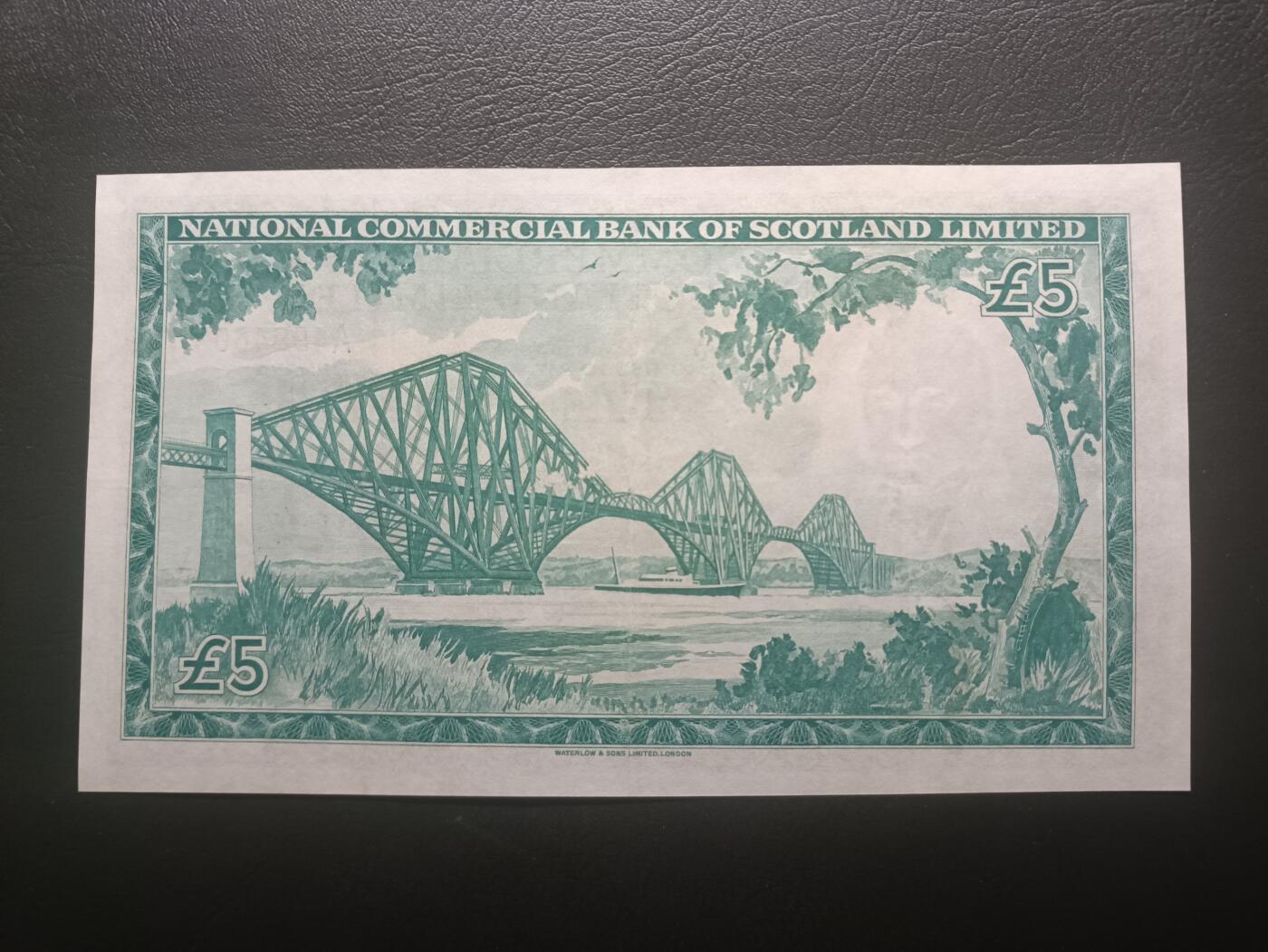 2025十二月第一期，总206期 苏格兰国家商业银行1959年5镑A冠AUNC，银行徽章和福斯铁桥，早期已停业银行少见中高面值