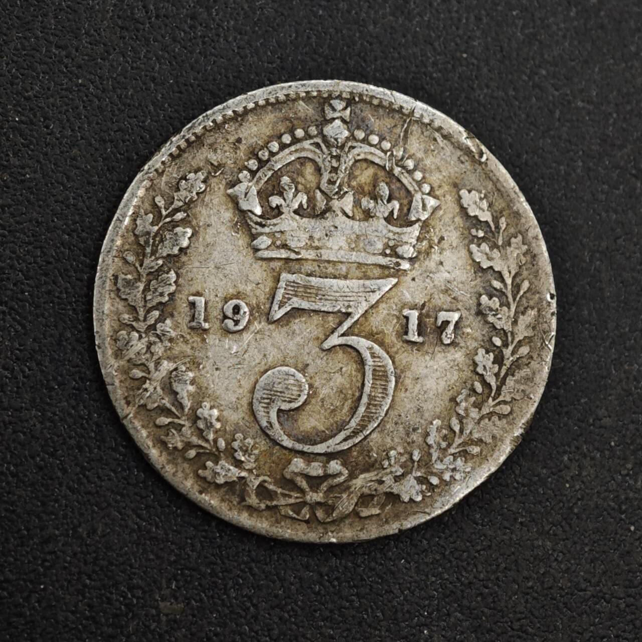 【淘币小摊】实时拍第八百一十八拍   散币小银币场   满百包邮可预留二周 每周一统一发货   英国1917年乔治五世3便士银币