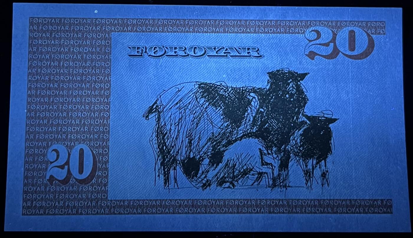 小福收藏拍卖第197期 裸钞场 本期有多张豹子号靓号 百慕大03年50元纪念钞百位号 马来亚和英属婆罗洲开国第一张纸币大冠女王 马来亚 41年1元英王乔六 法属太平洋10000法郎 捷克1000克朗纪念钞千位号  卢森堡 1000法郎  萨尔瓦多样钞 匈牙利 法罗群岛 危地马拉等多国精美纸币 法罗群岛 1986年 20克朗 首年 首冠A0冠 乱蛇号 尾顺子 unc