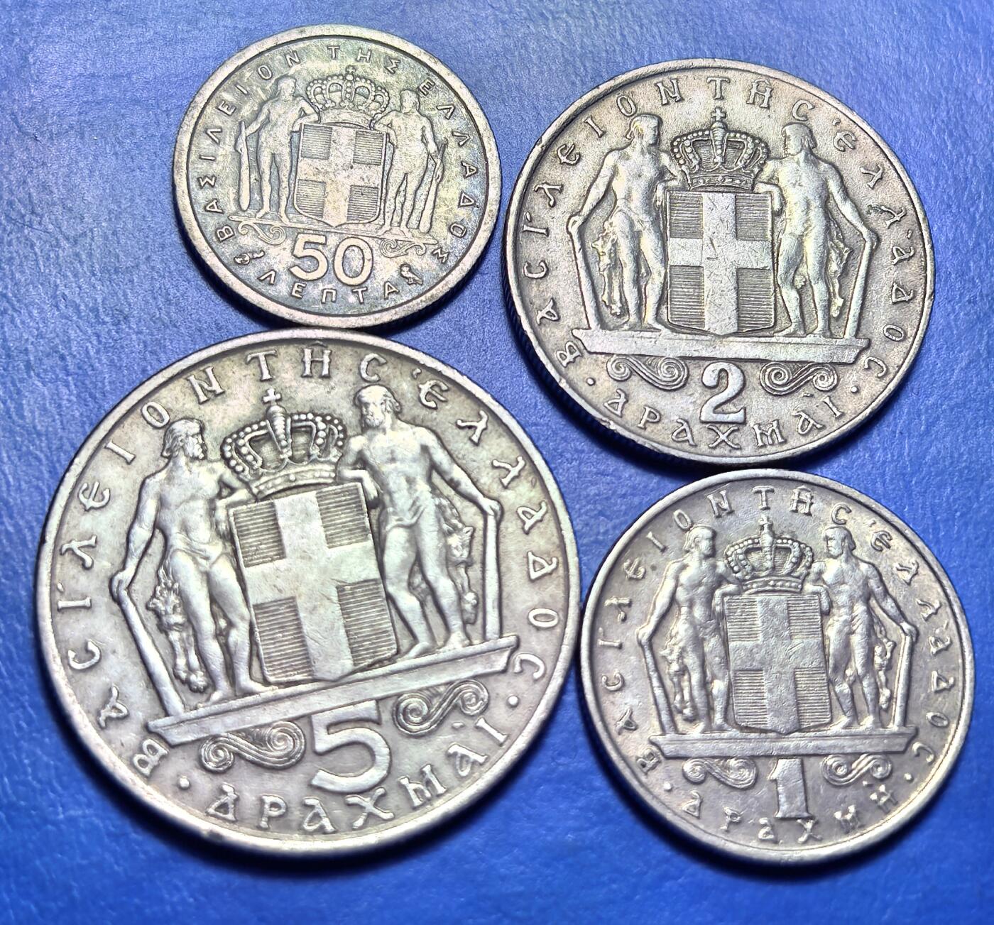 外国优质老铜币银币，周六九点倒数截拍，满百包邮，可寄存半年，喜欢朋友微信扫描二维码可直接参拍