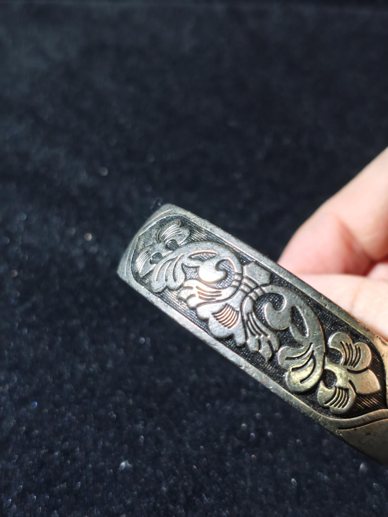 92期回流戒指饰品杂件纪念章丝路钱币专场 少数民族地区白铜手镯