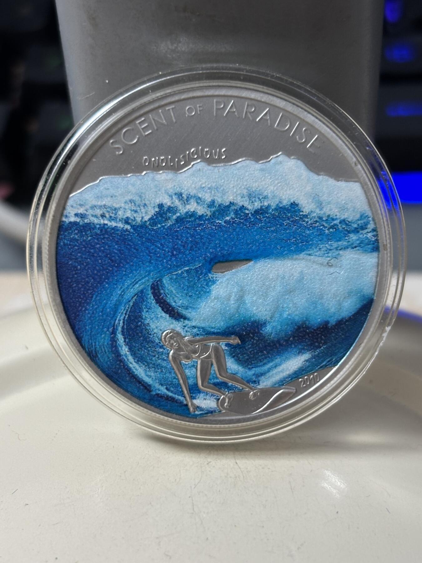 第184期拍卖 获奖帕劳2010年海浪的味道冲浪彩色纪念银币，925银，25克，发行量2500枚