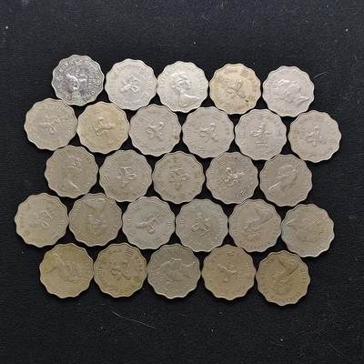 【全场包邮】纯粹捡漏拍483场（免费代拍第20场） - 【批量】香港各年份花齿女王2元27枚一组