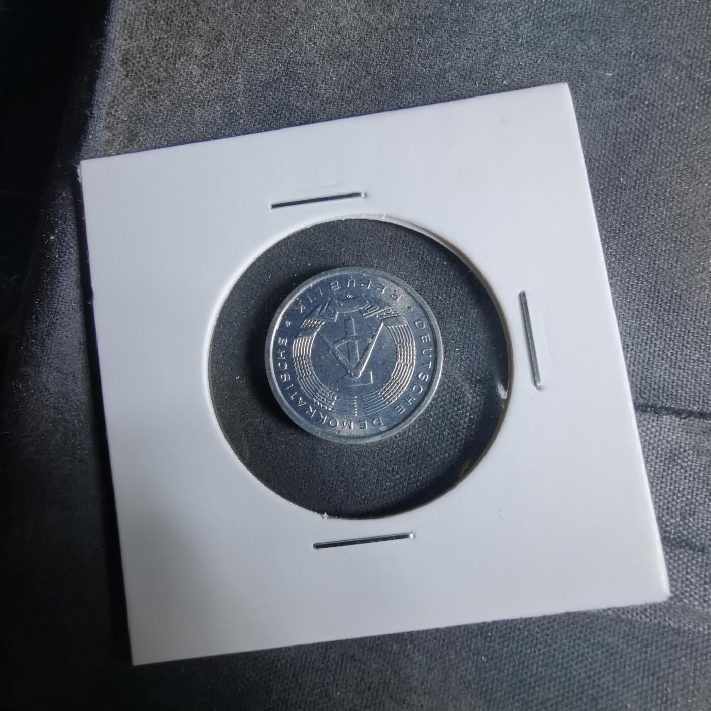 沼泽如烟--第921场 东德1979年1芬尼