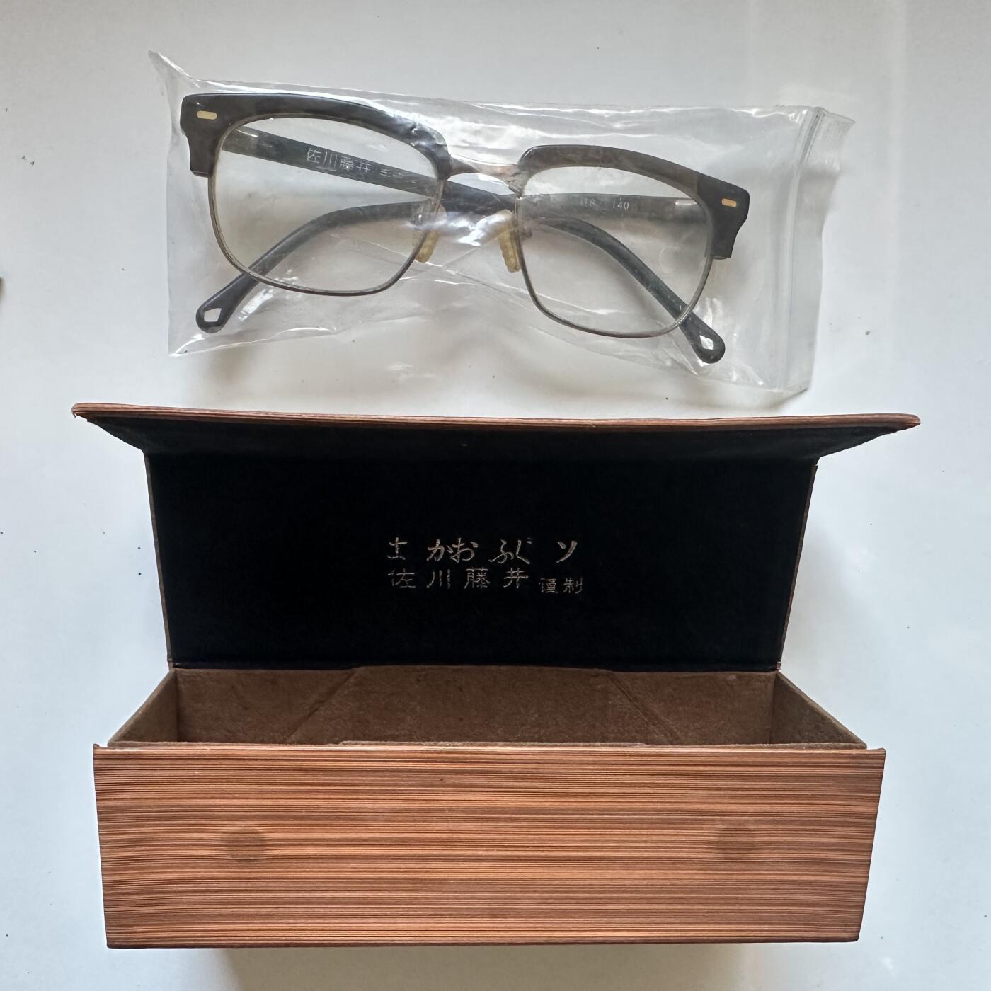 🌹外币初藏🌹🐯2025年第137场  每周二四六晚8️⃣点 接代拍 日本佐川藤井 手工眼镜一副 