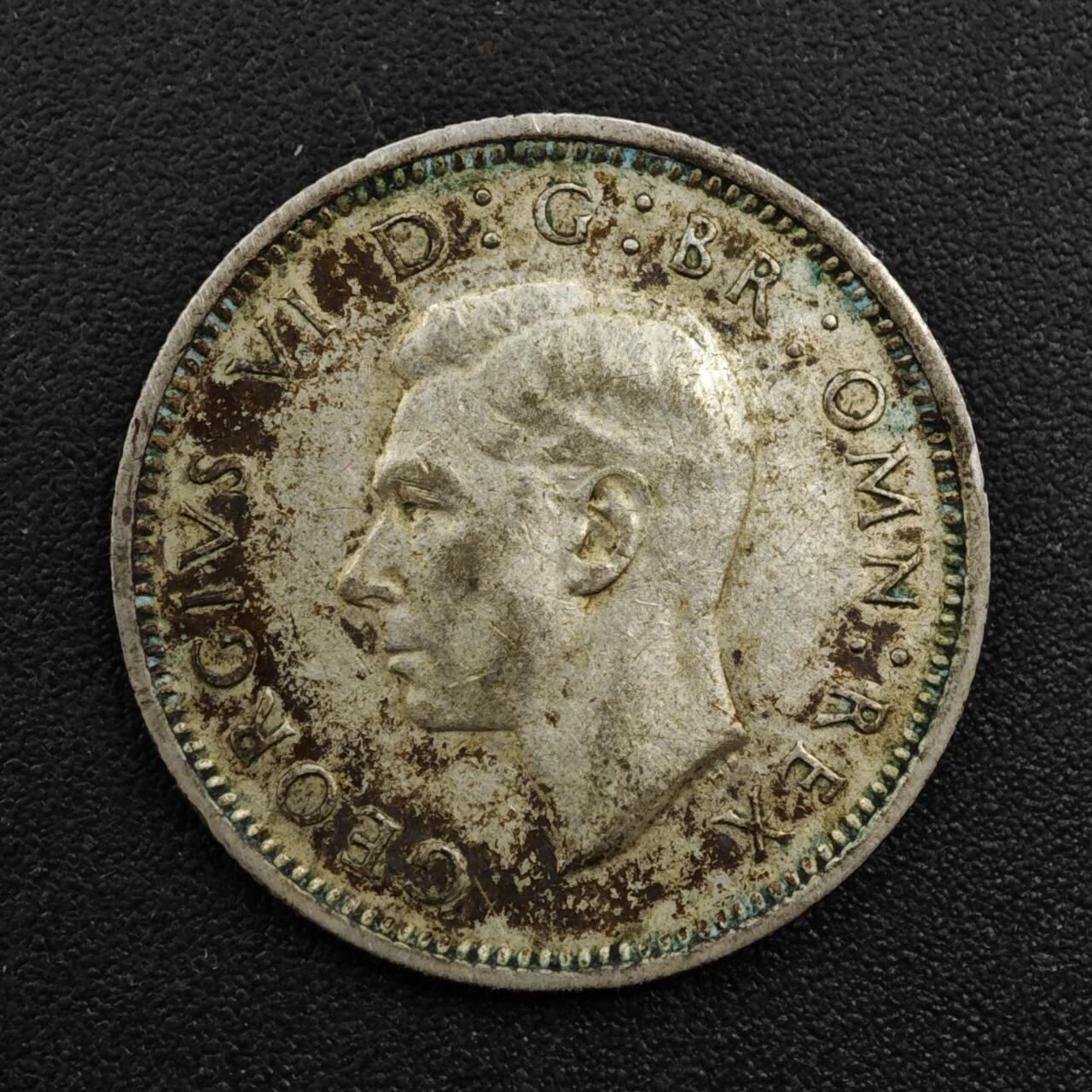 【淘币小摊】实时拍第八百一十八拍   散币小银币场   满百包邮可预留二周 每周一统一发货   英国1940年乔治六世6便士银币