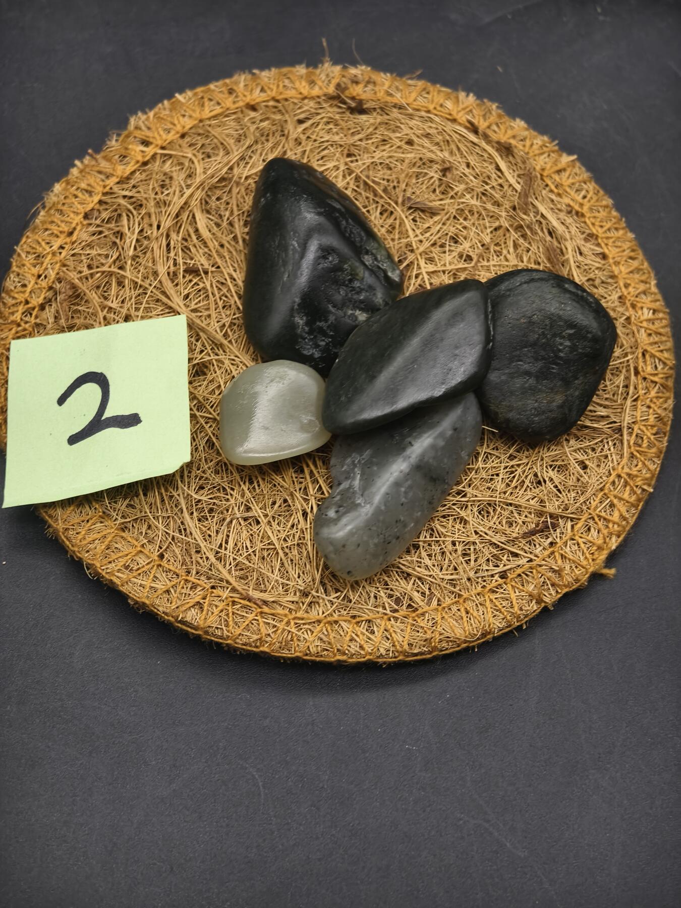 92期回流戒指饰品杂件纪念章丝路钱币专场 和田玉籽料