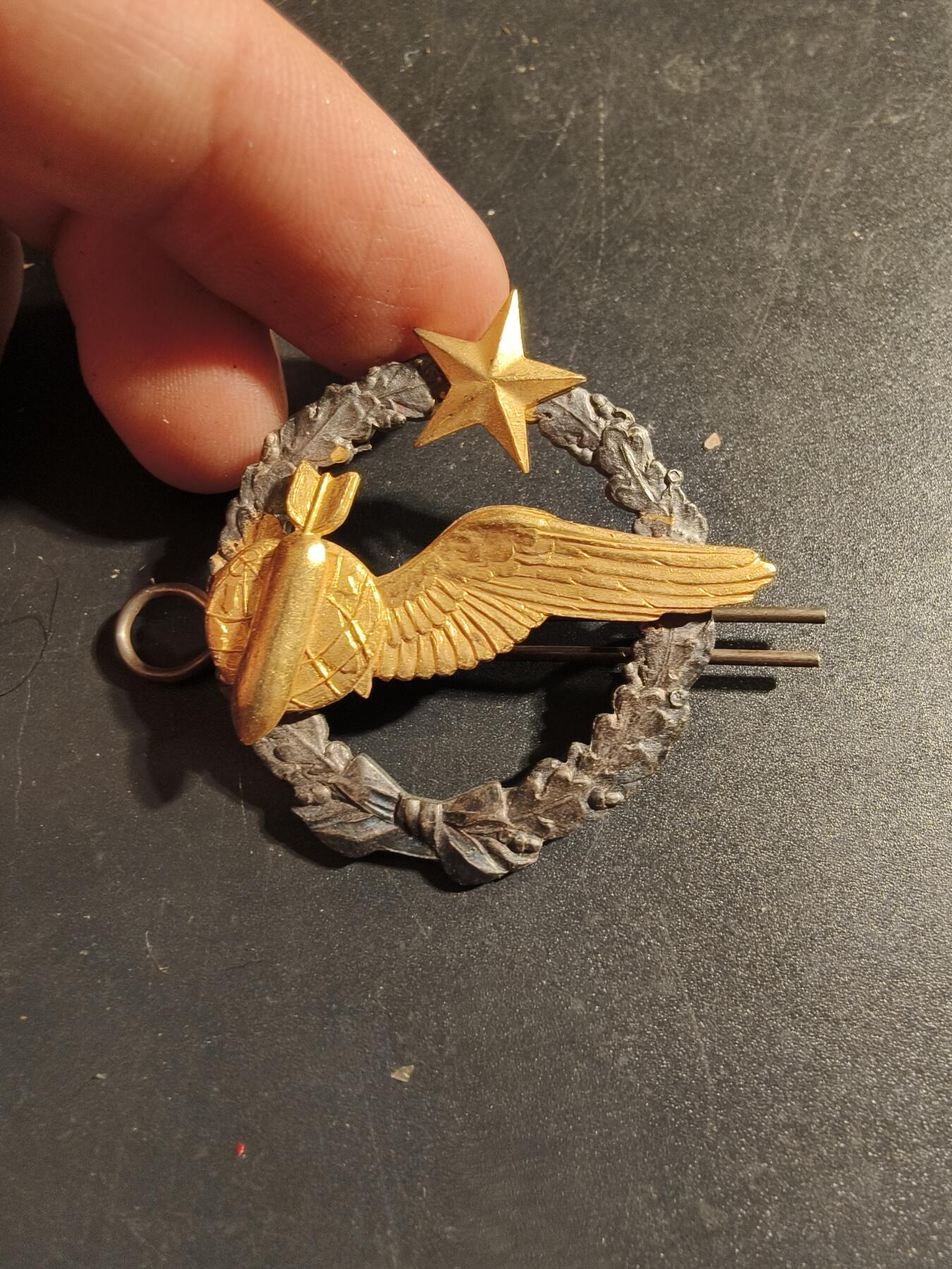 老王徽章第168期 法国空军投弹手学员证章