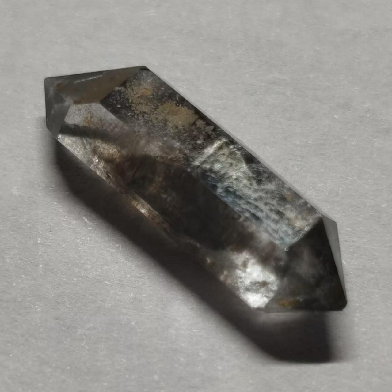 七河·世界钱币杂件水晶矿标小拍（总第30期） 藏家出品 X664（4） 云贵闪灵水晶 小巧精致 本件拍品由合作藏家邮寄