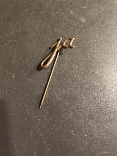 老王徽章第168期 - 德三小胡子支持者针插