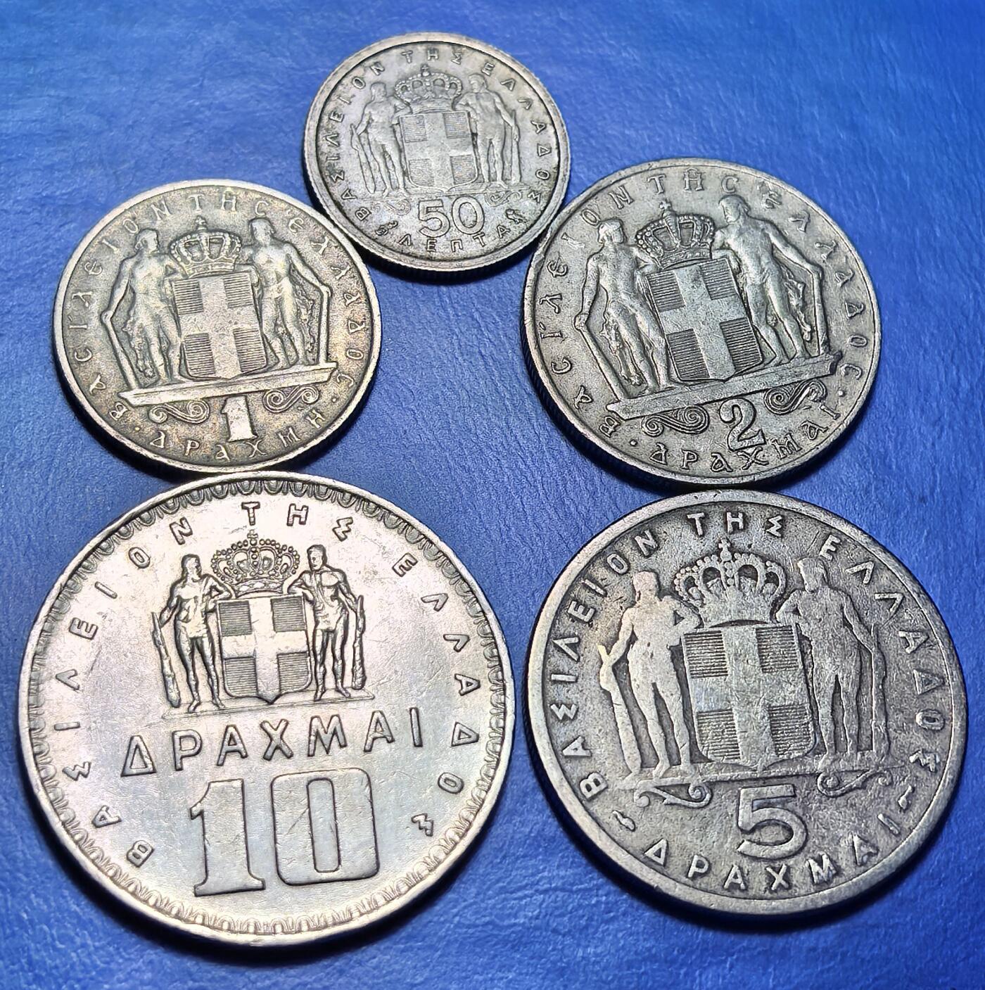 外国优质老铜币银币，周六九点倒数截拍，满百包邮，可寄存半年，喜欢朋友微信扫描二维码可直接参拍