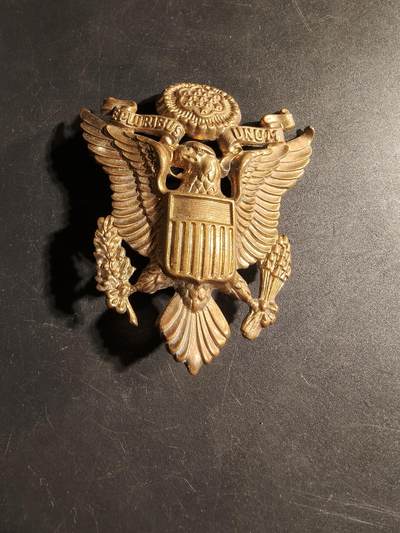 老王徽章第168期 - 美国二战陆军航空兵军官大檐帽帽徽     梅耶厂标