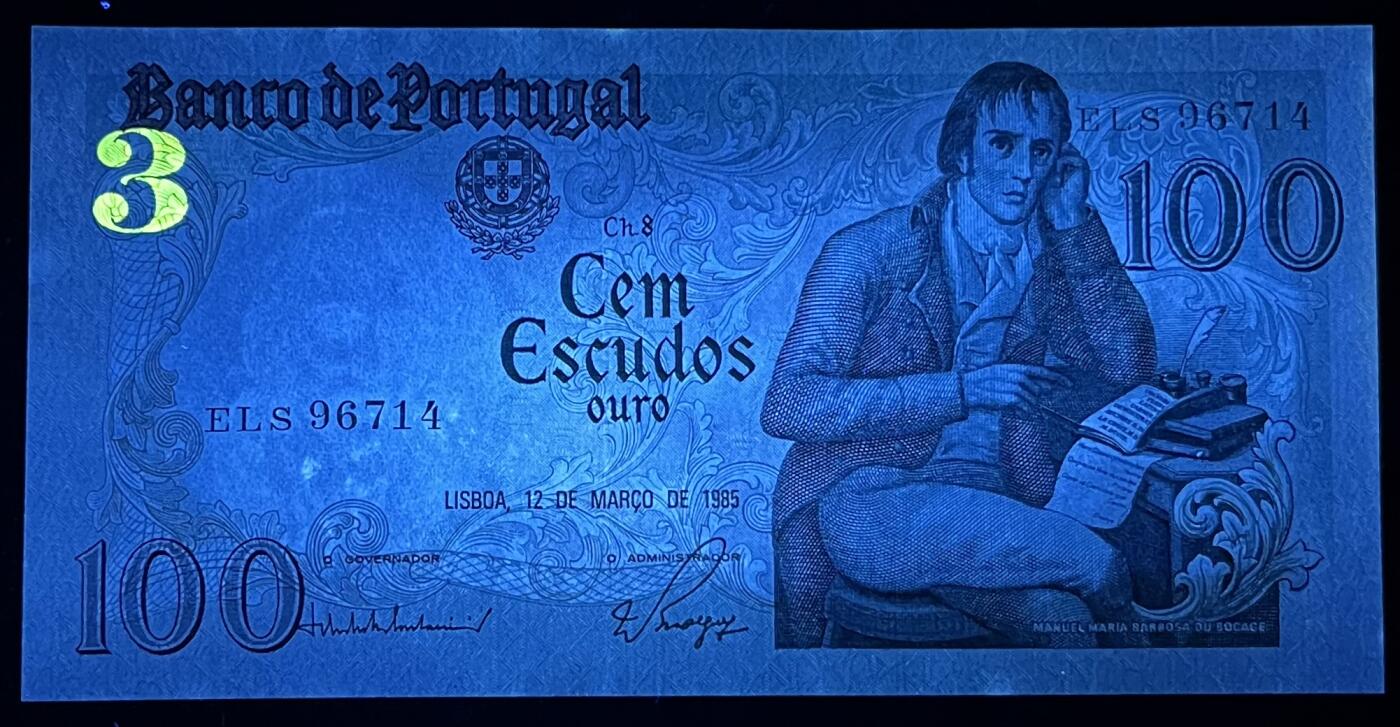 小福收藏拍卖第197期 裸钞场 本期有多张豹子号靓号 百慕大03年50元纪念钞百位号 马来亚和英属婆罗洲开国第一张纸币大冠女王 马来亚 41年1元英王乔六 法属太平洋10000法郎 捷克1000克朗纪念钞千位号  卢森堡 1000法郎  萨尔瓦多样钞 匈牙利 法罗群岛 危地马拉等多国精美纸币 葡萄牙 1985年 100埃斯库多 unc