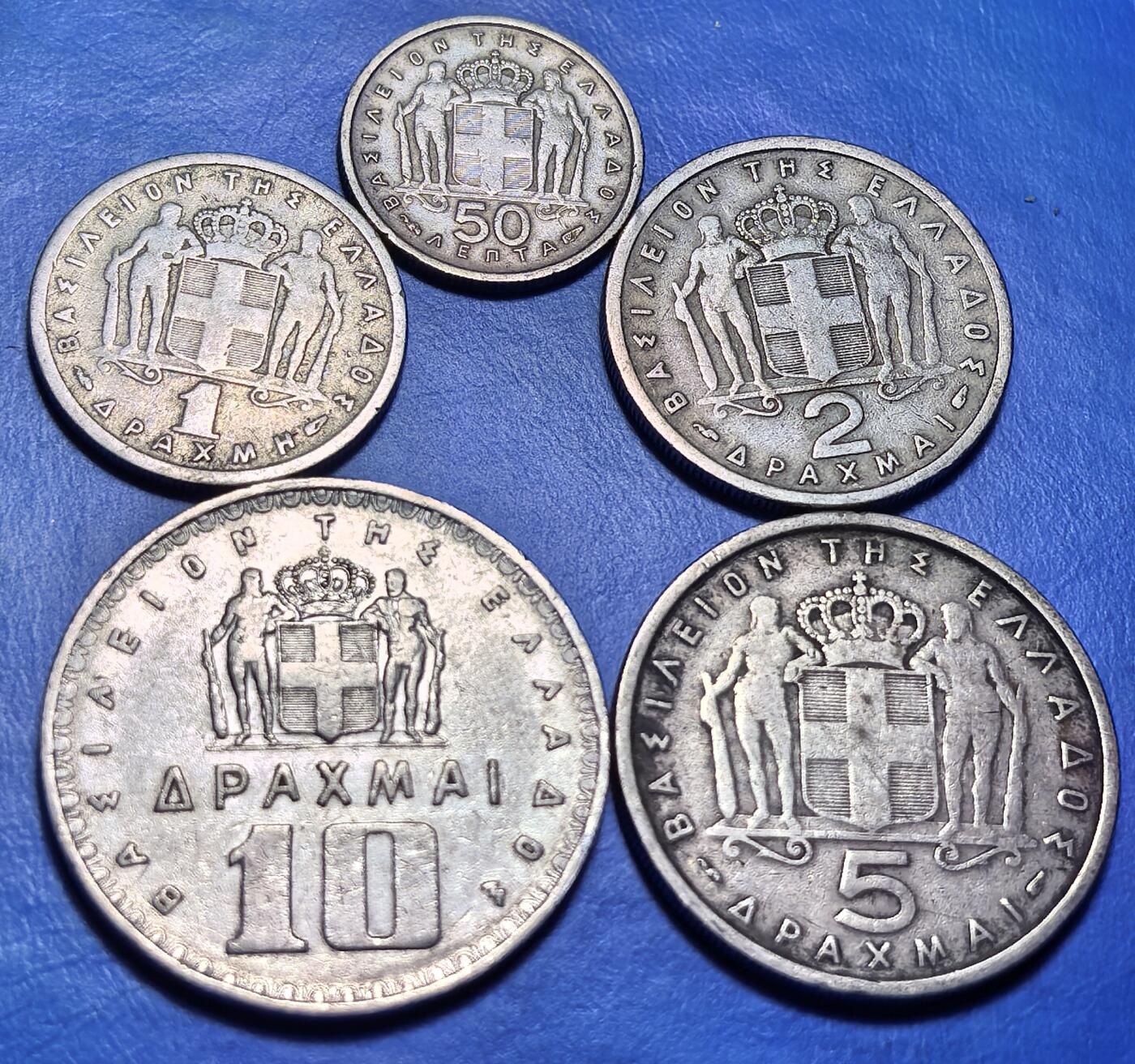 外国优质老铜币银币，周六九点倒数截拍，满百包邮，可寄存半年，喜欢朋友微信扫描二维码可直接参拍