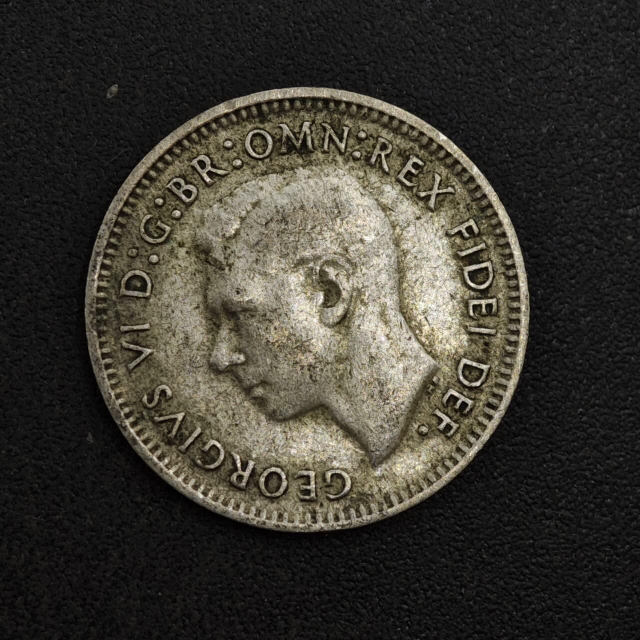 【淘币小摊】实时拍第八百一十八拍   散币小银币场   满百包邮可预留二周 每周一统一发货   澳大利亚1951年乔治六世3便士银币