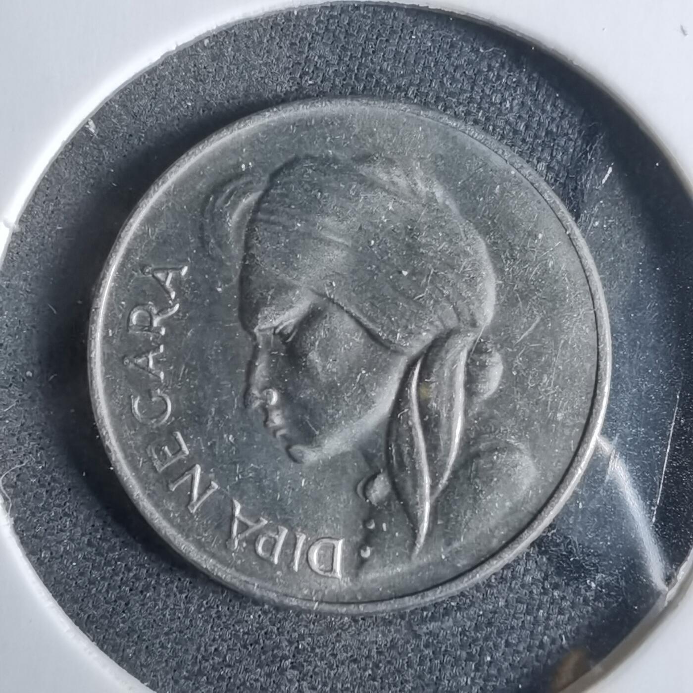 沼泽如烟--第921场 印度尼西亚1955年50分