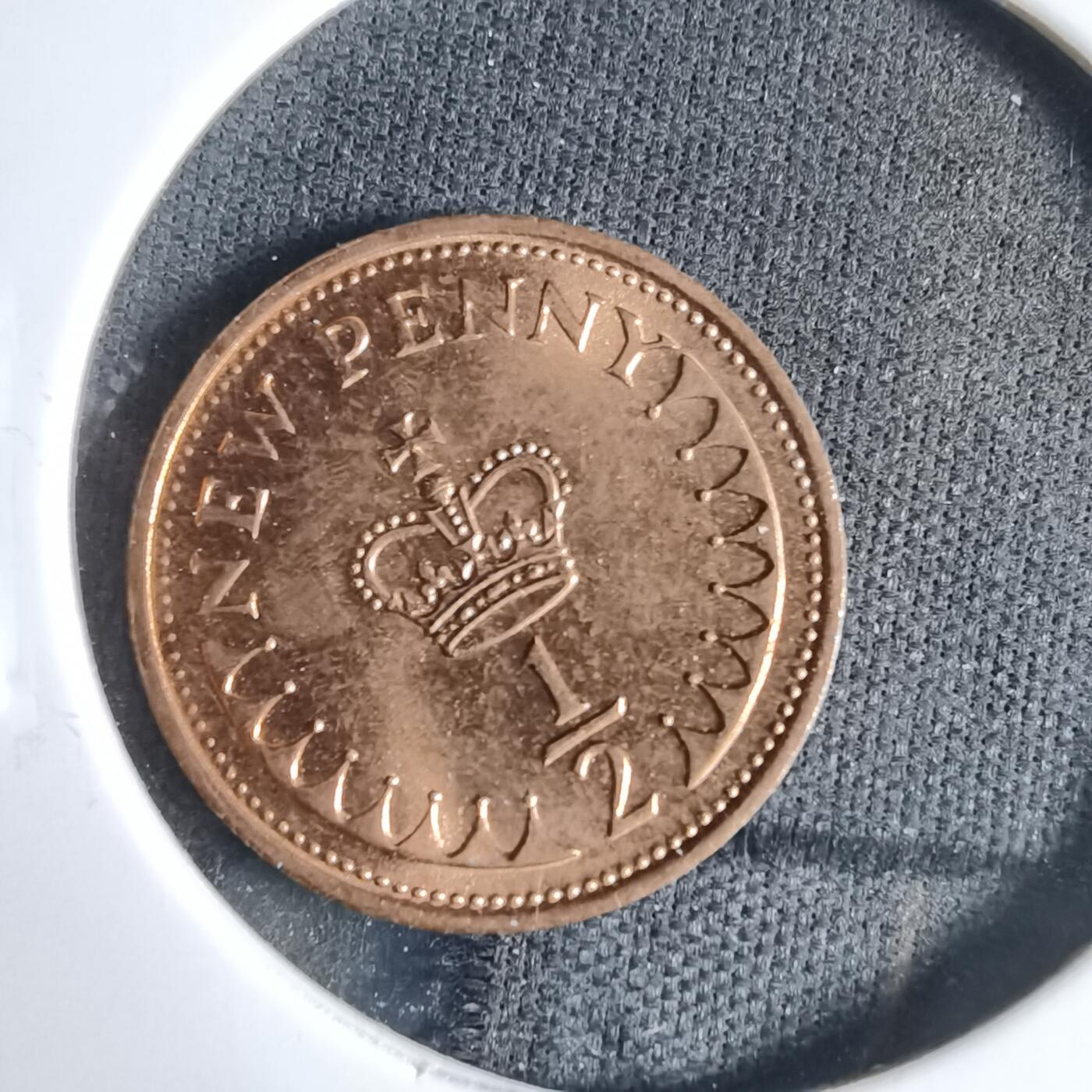 沼泽如烟--第921场 英国1974年半便士