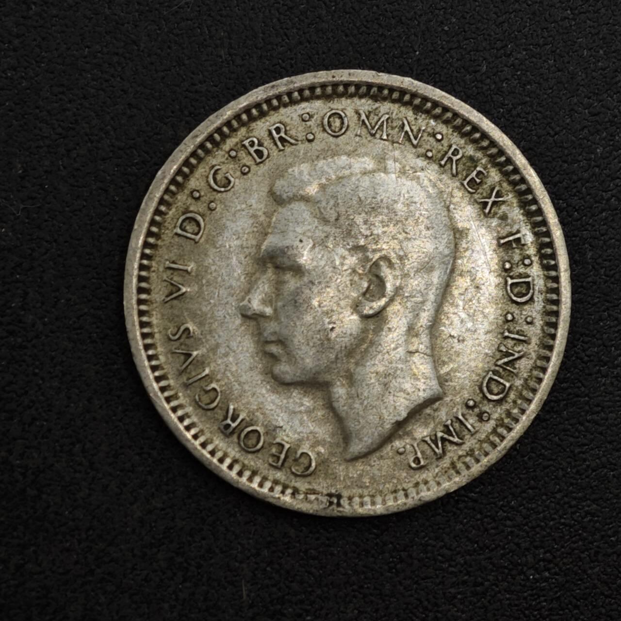 【淘币小摊】实时拍第八百一十八拍   散币小银币场   满百包邮可预留二周 每周一统一发货   澳大利亚1948年乔治六世3便士银币