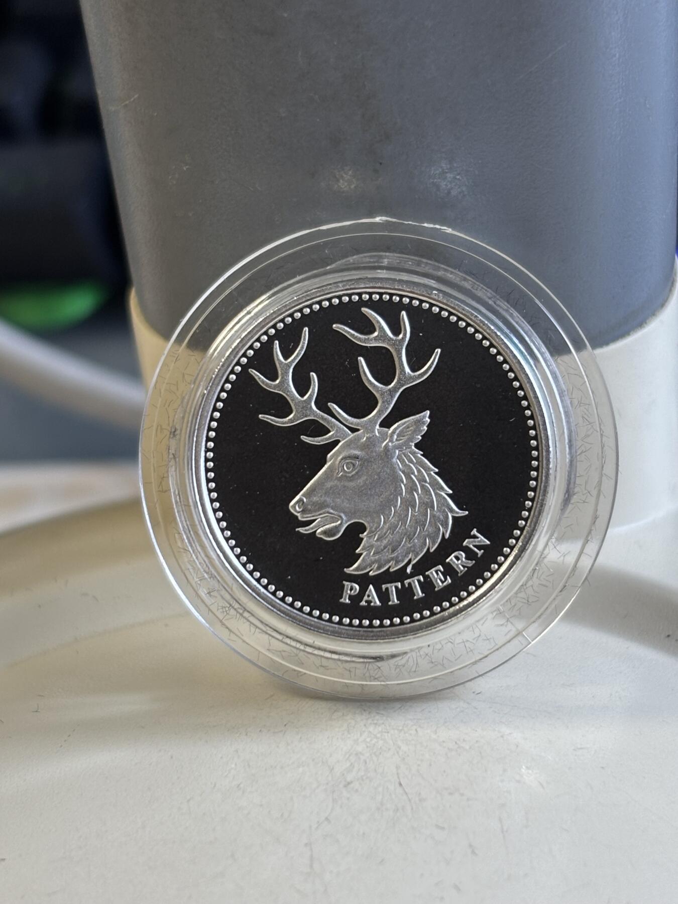 第184期拍卖 英国2004年皇室神兽1英镑精制纪念银币4枚全套，925银，发行5000套