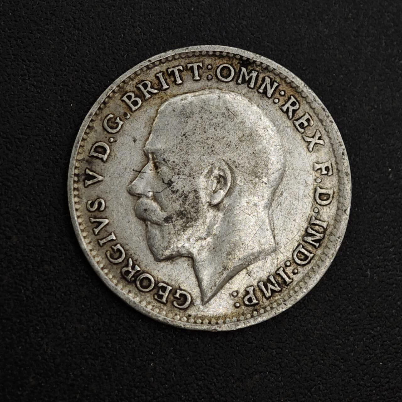 【淘币小摊】实时拍第八百一十八拍   散币小银币场   满百包邮可预留二周 每周一统一发货   英国1915年乔治五世3便士银币