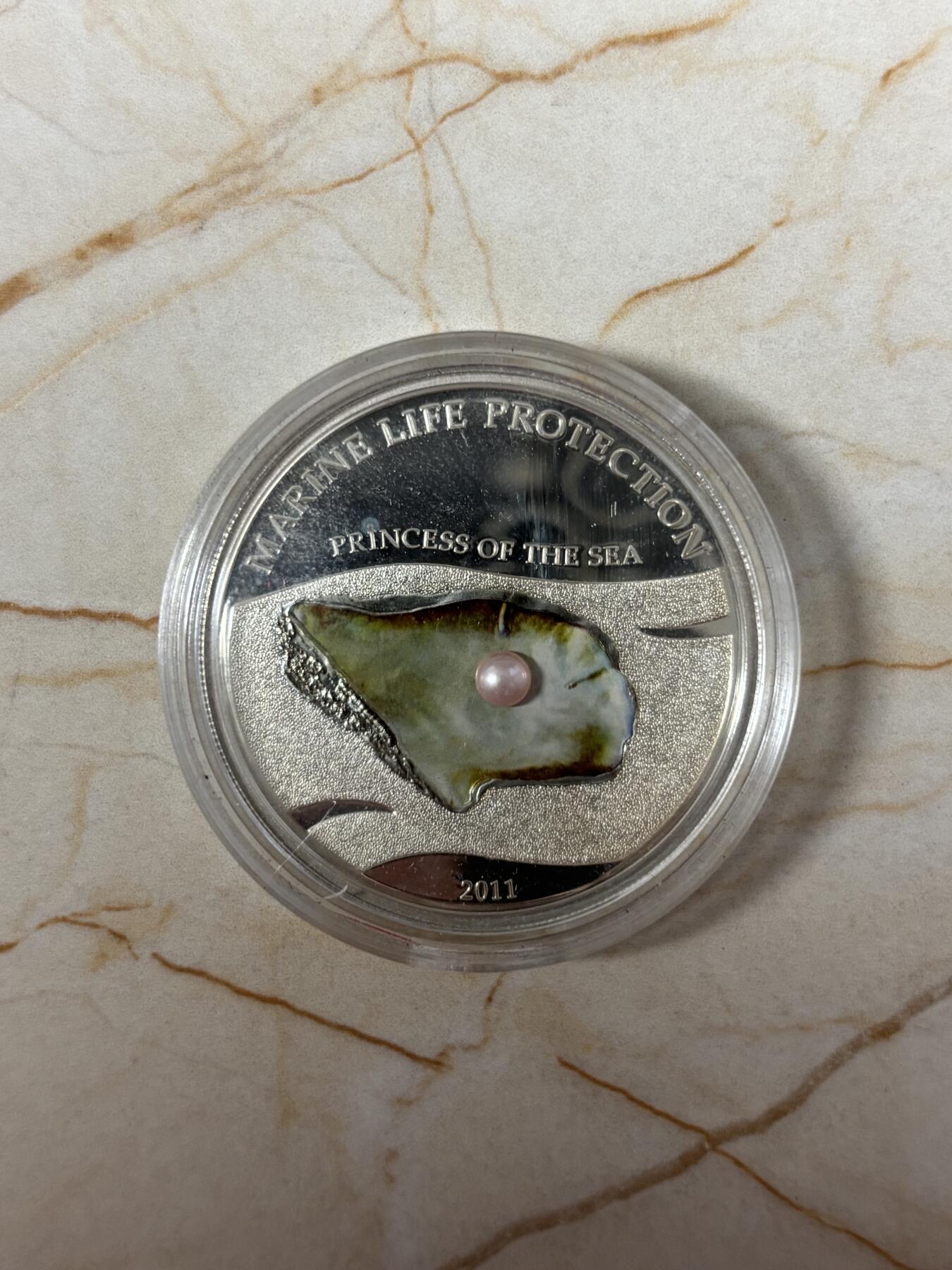 第184期拍卖 帕劳2011年珍珠系列镶嵌天然粉珍珠精制纪念彩银币，925银，25克银价321