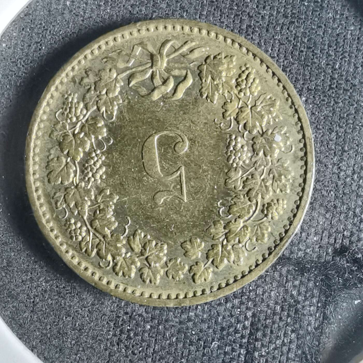 沼泽如烟--第921场 瑞士1984年五分