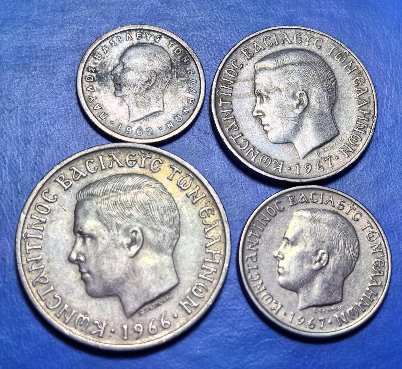 外国优质老铜币银币，周六九点倒数截拍，满百包邮，可寄存半年，喜欢朋友微信扫描二维码可直接参拍