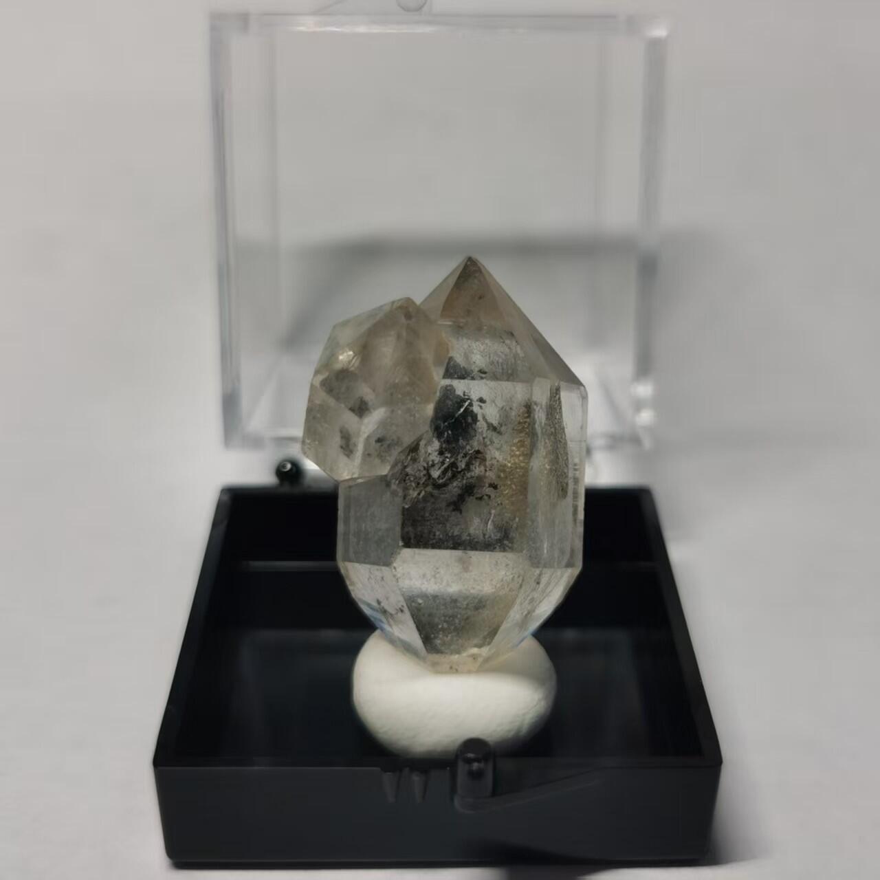 七河·世界钱币杂件水晶矿标小拍（总第30期） 藏家出品X663云贵闪灵水晶 多生 共生 本件拍品由合作藏家邮寄，库存编号 387-28