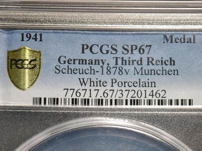 【德藏】世界币章拍卖第156期（拍品征集中~欢迎藏友联系） - 唯一冠军分！1941年 德国民族社会主义工人党海空两路进攻英格兰陶瓷上绿釉边纪念章 直径约44mm PCGS SP67 大盒封装 少见品种 （原图请查询PCGS评级官网）