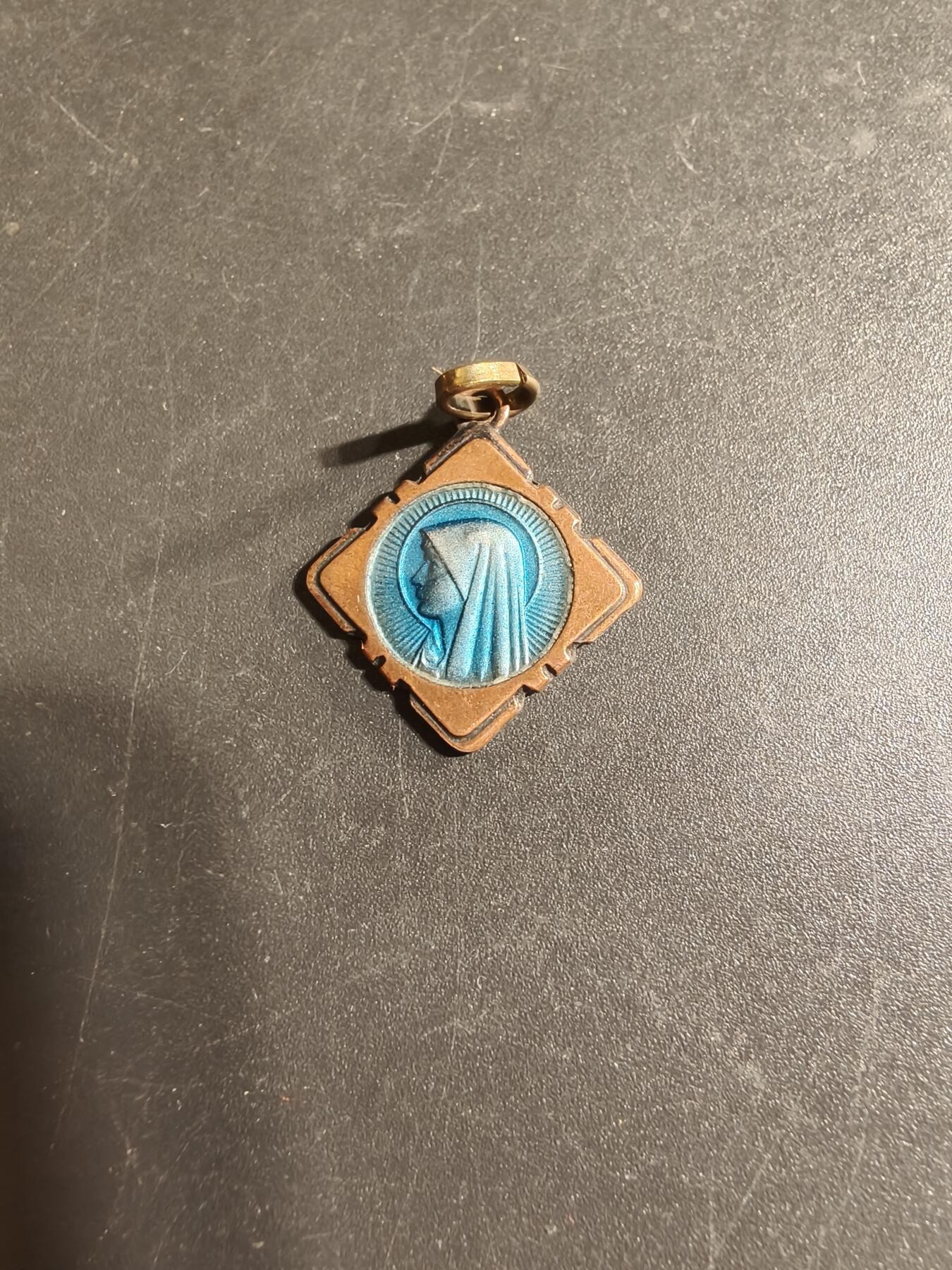 老王徽章第168期 法国天主教会纪念章