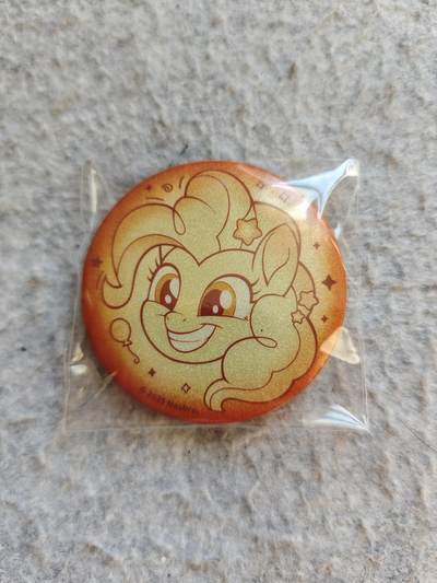 【随心含颖卡拍51期】卡游/集卡社/卡卡沃 抽卡机专场拍卖【无佣金】 - 卡游 紫悦 碧琪饼干吧唧一个