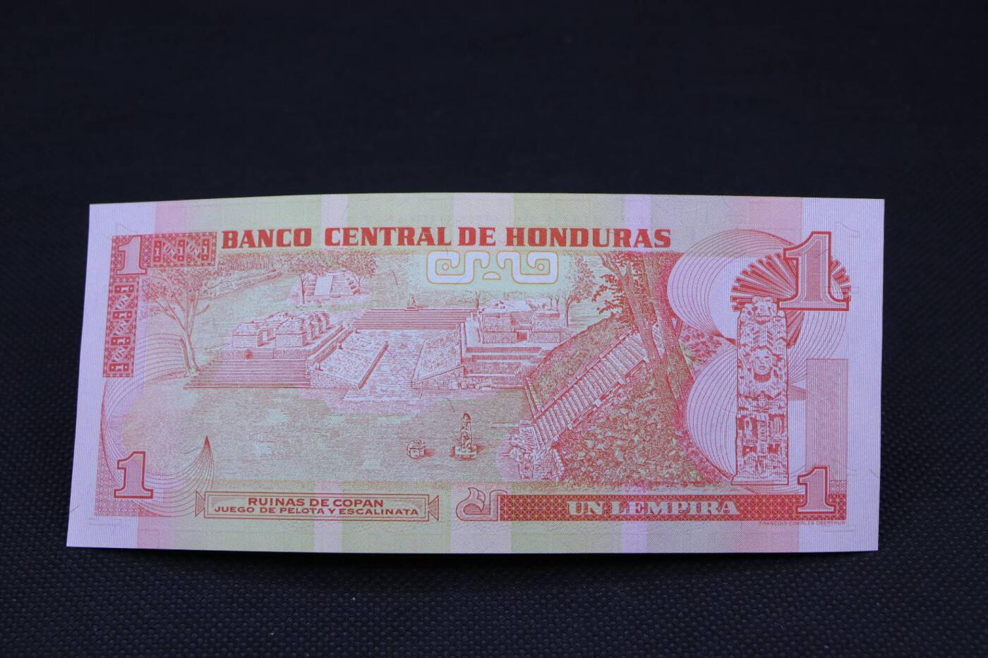 【淘币小摊】限时拍第八百二十一拍  纸币场  满百包邮可预留两周  周一统一发货   洪都拉斯1998年1伦皮拉纸币