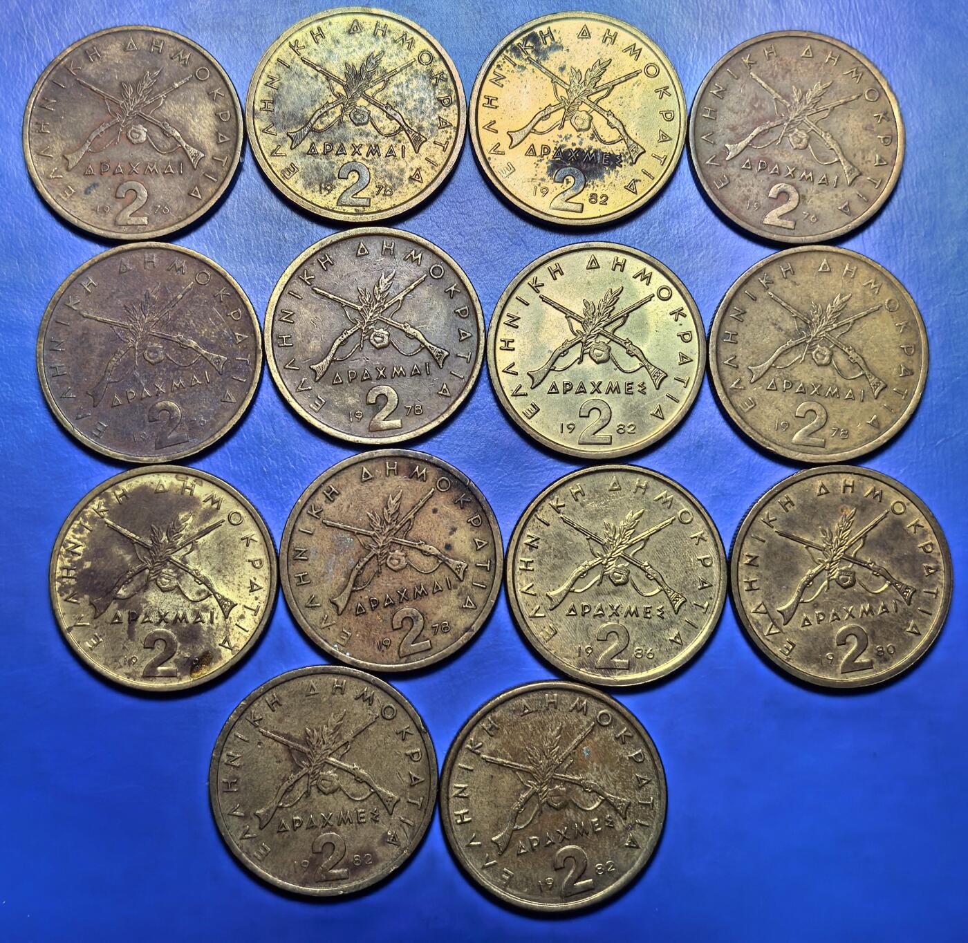 外国优质老铜币银币，周六九点倒数截拍，满百包邮，可寄存半年，喜欢朋友微信扫描二维码可直接参拍