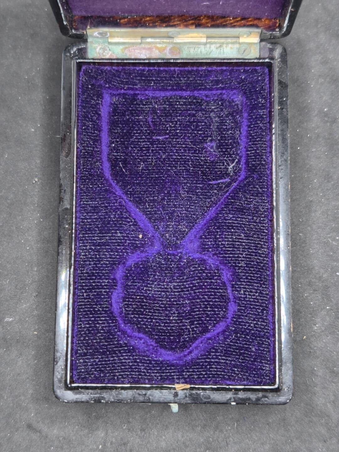 凯旋世界勋赏（第20期）（欢迎送拍）（对拍品有疑问请询问客服，不接受到手刀，出价默认拍品品相。请认真阅读拍卖规则！出价默认已认可！）（收到货请录制开箱视频，无视频概不处理问题。） 空盒