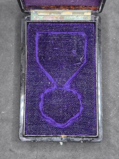 凯旋世界勋赏（第20期）（欢迎送拍）（对拍品有疑问请询问客服，不接受到手刀，出价默认拍品品相。请认真阅读拍卖规则！出价默认已认可！）（收到货请录制开箱视频，无视频概不处理问题。） - 空盒