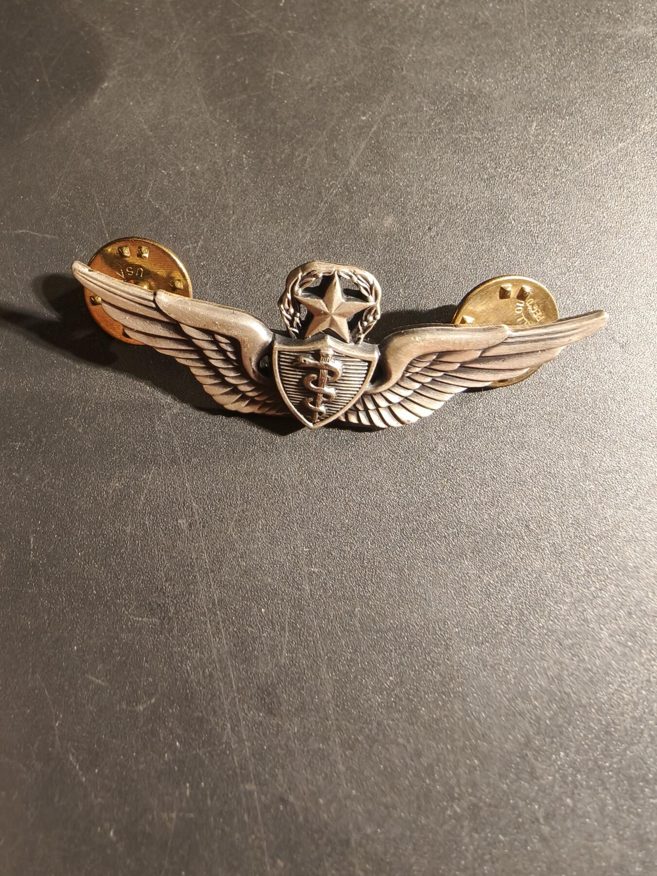 老王徽章第168期 美国空军军医高级技能章 925银 2英寸