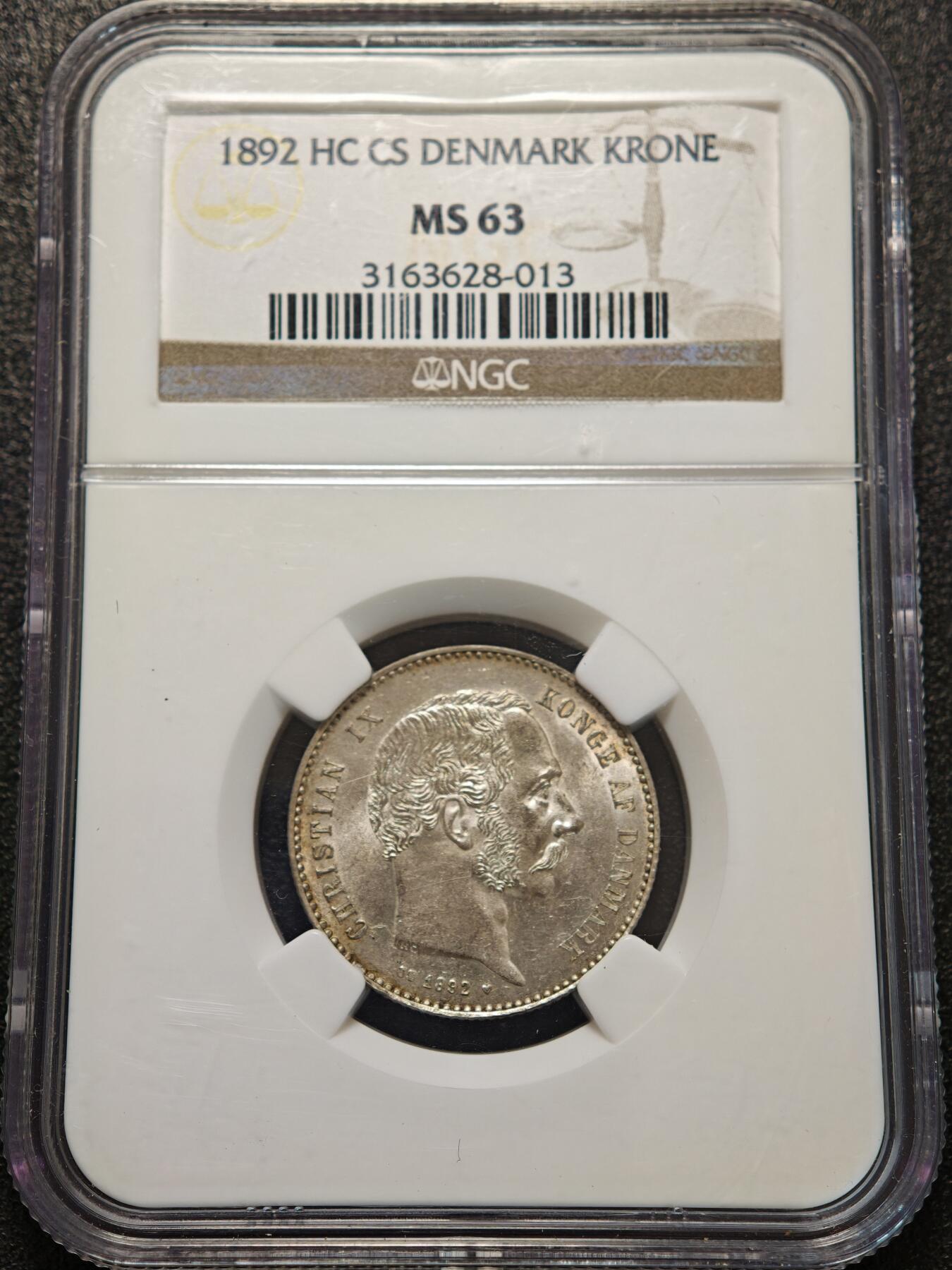 【德藏】世界币章拍卖第156期（拍品征集中~欢迎藏友联系） 1892年 丹麦克里斯蒂安九世1克朗银币 NGC MS63 淡黄油包浆 转光十足