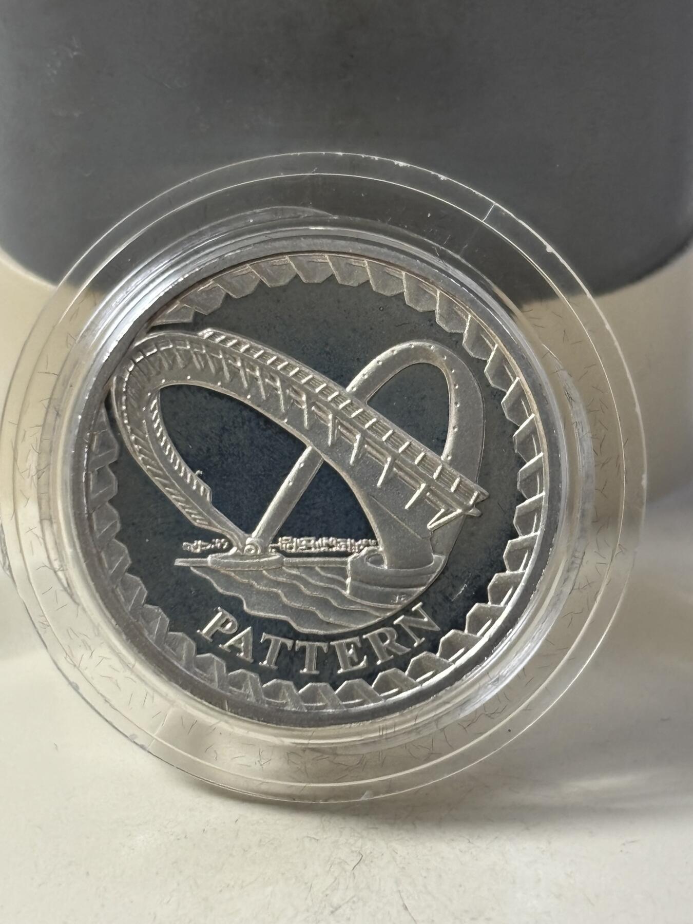 第184期拍卖 英国2003年桥梁系列1英镑精制纪念银币4枚全套，925银，9.5克*4，发行7500套，有氧化