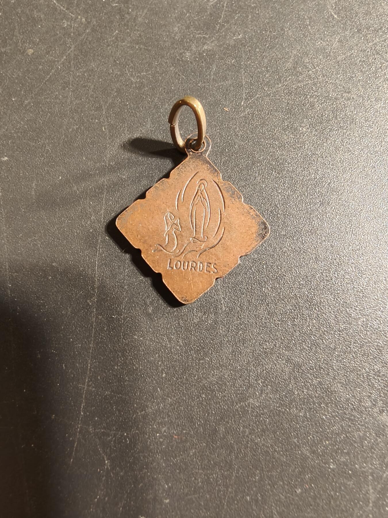 老王徽章第168期 法国天主教会纪念章