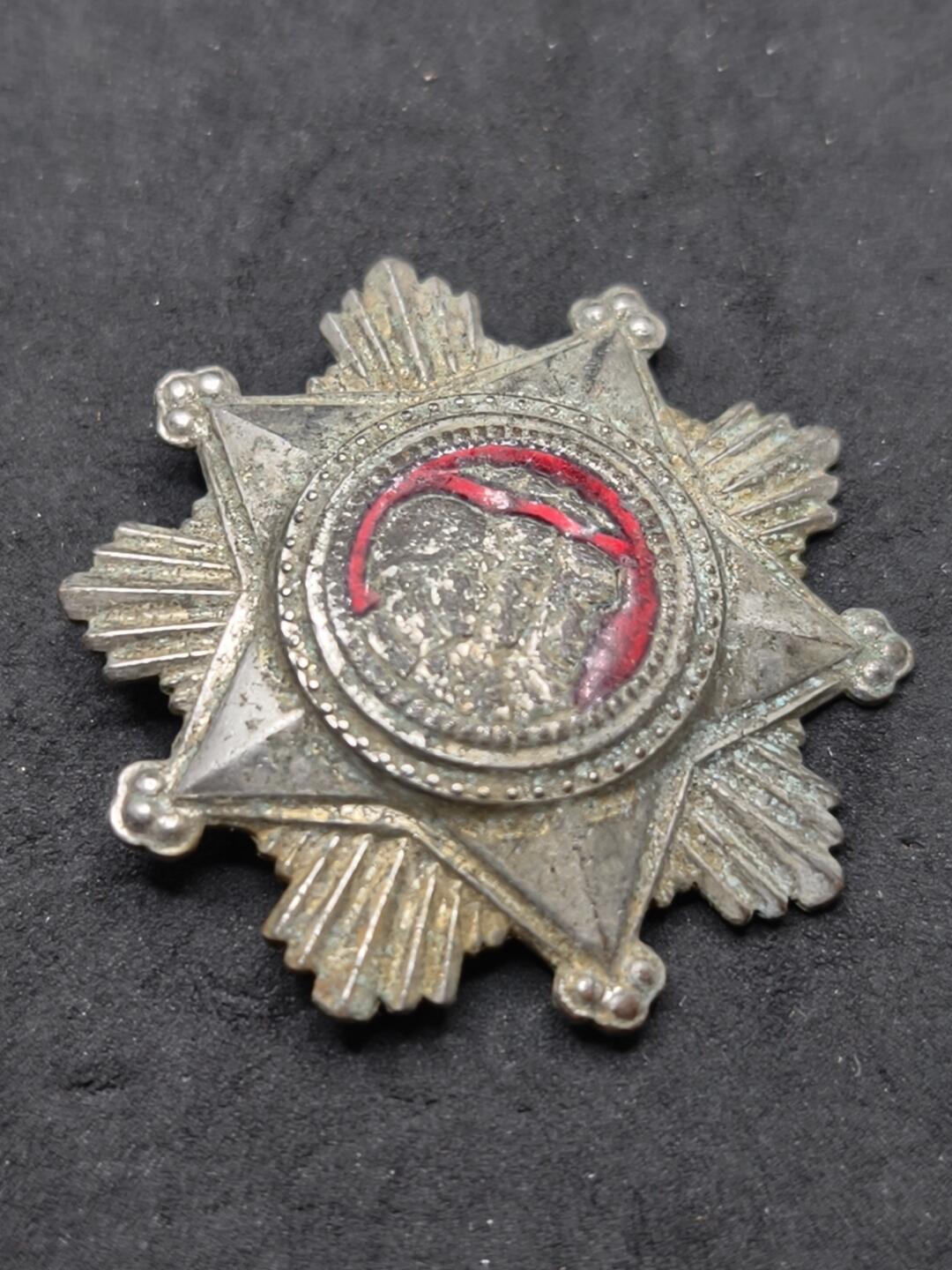 凯旋世界勋赏（第20期）（欢迎送拍）（对拍品有疑问请询问客服，不接受到手刀，出价默认拍品品相。请认真阅读拍卖规则！出价默认已认可！）（收到货请录制开箱视频，无视频概不处理问题。） 朝鲜章