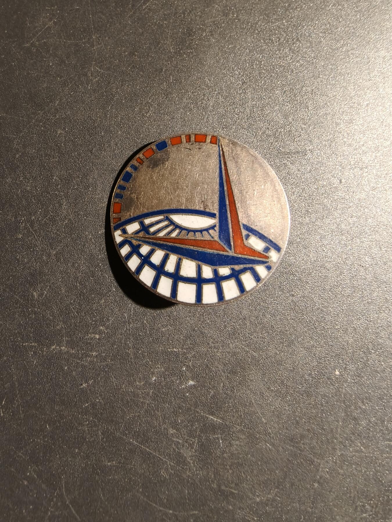 老王徽章第168期 美国二战运输司令部驼峰航线飞行员证章     横针版925银     带厂标