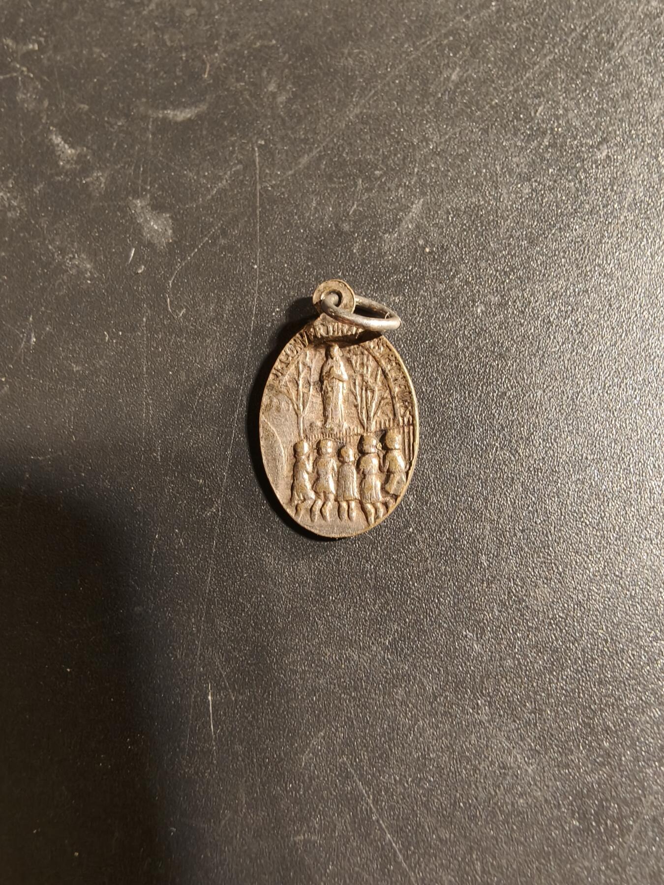 老王徽章第168期 法国天主教会纪念章