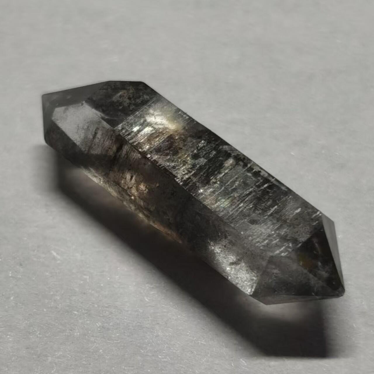 七河·世界钱币杂件水晶矿标小拍（总第30期） 藏家出品 X664（4） 云贵闪灵水晶 小巧精致 本件拍品由合作藏家邮寄