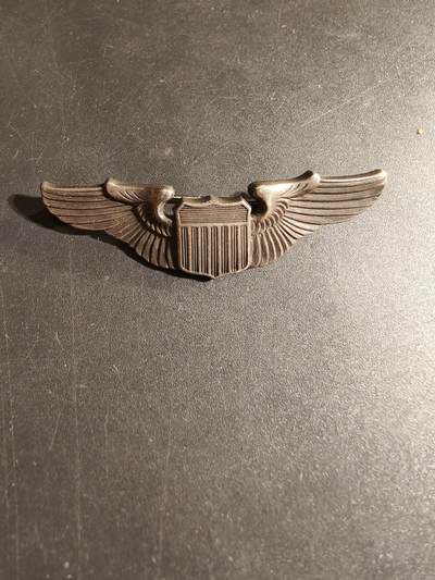 老王徽章第168期 - 美国二战陆军航空兵飞行员技能章     925银    二战时期横针版     少个卡扣    2英寸