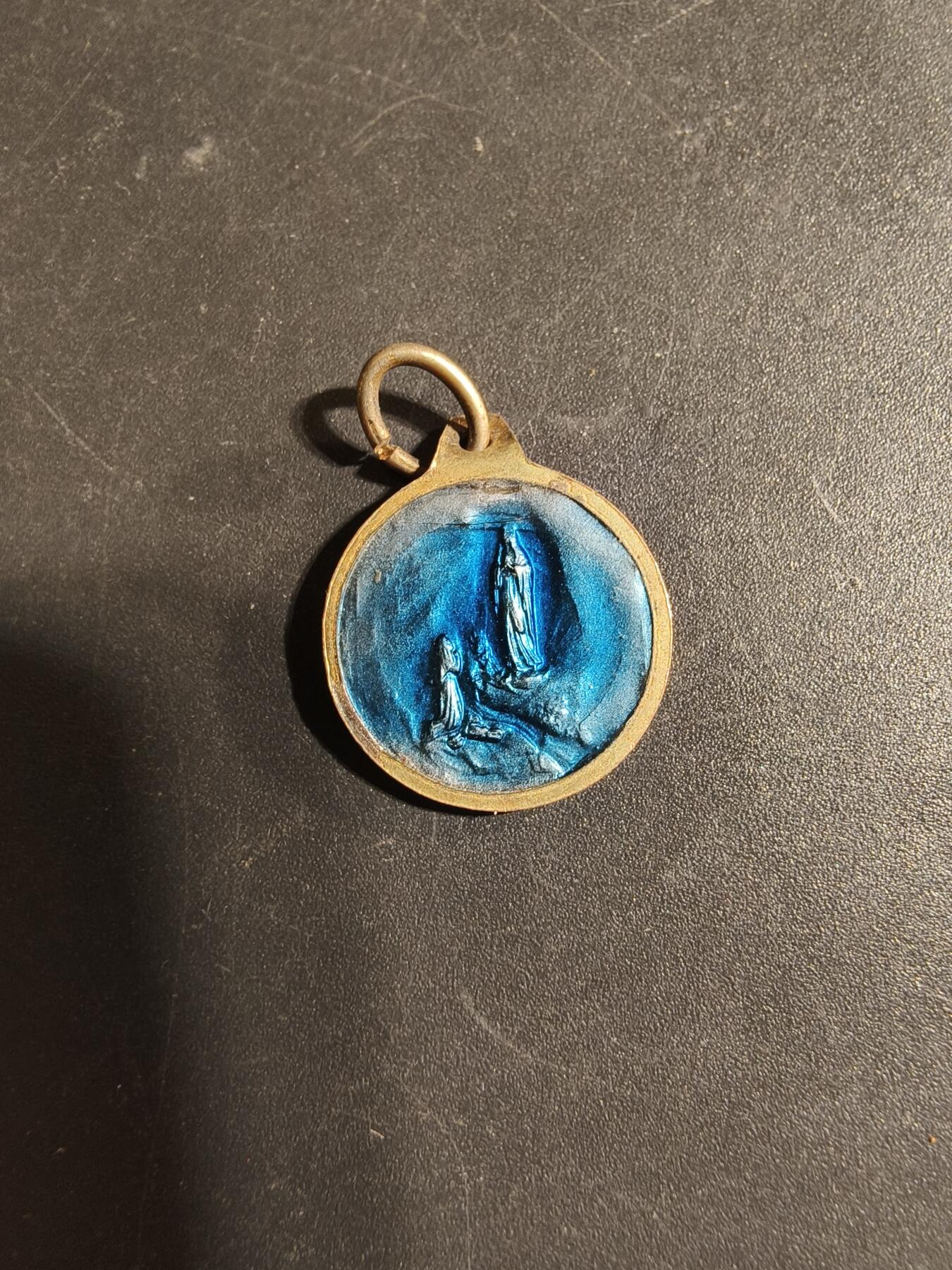 老王徽章第168期 法国天主教会纪念章