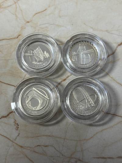 第184期拍卖 - 英国2003年桥梁系列1英镑精制纪念银币4枚全套，925银，9.5克*4，发行7500套，有氧化